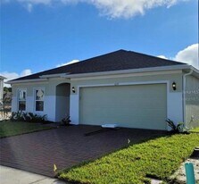 1079 Chase Austin Way in Sanford, FL - Building Photo