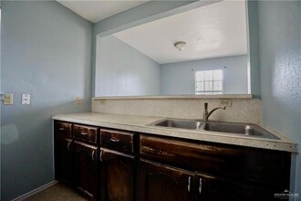 104 Carlotta St-Unit -2 in Mission, TX - Building Photo - Building Photo