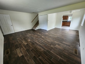 753 Akron Blvd, Unit 753 in Kent, OH - Foto de edificio - Building Photo