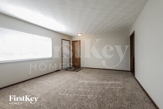 242 Hargeo Dr in Indianapolis, IN - Building Photo - Building Photo