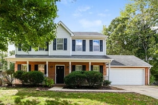 8129 Vermilion Dr in Charlotte, NC - Building Photo
