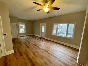 307 W 9th Ave in Oshkosh, WI - Building Photo - Building Photo