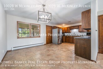 1002 W McKinley Ave in Little Chute, WI - Building Photo - Building Photo