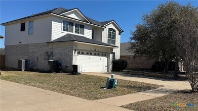 4503 Golden Gate Dr in Killeen, TX - Foto de edificio - Building Photo