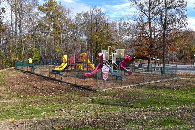 Charles Landing Apartments in Indian Head, MD - Building Photo - Building Photo