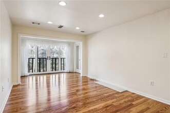 23111 Plantation Dr NE in Atlanta, GA - Building Photo - Building Photo