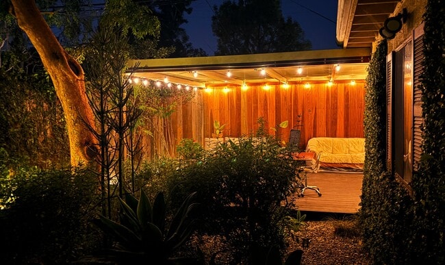 property at 3139 Veteran Ave