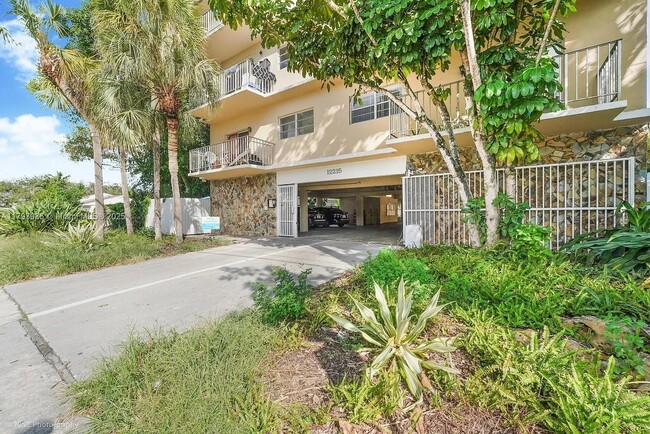 property at 12215 W Dixie Hwy