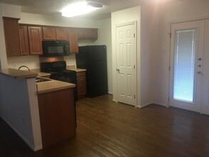3608 Major St in Bryan, TX - Foto de edificio - Building Photo