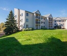 City Gables in Lauderdale, MN - Building Photo - Building Photo