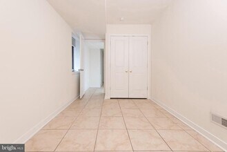 1740 N Sydenham St in Philadelphia, PA - Building Photo - Building Photo