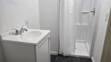 5284 Devonshire Rd in Detroit, MI - Building Photo - Building Photo