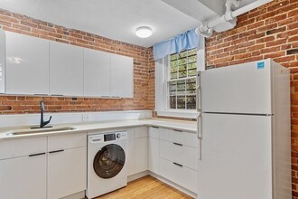 6 Radcliffe Rd, Unit B in Boston, MA - Foto de edificio - Building Photo