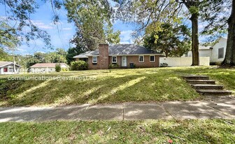 7933 5th Ave S in Birmingham, AL - Building Photo