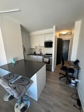 105 Milton in Montréal, QC - Building Photo - Building Photo