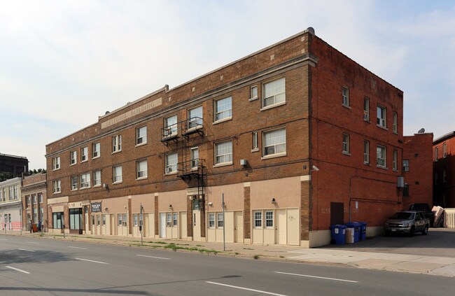Parkview Place Apartments (B)
