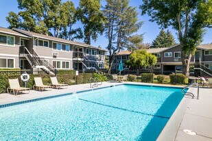 Peachwood in Fairfield, CA - Building Photo