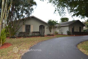 4689 Palo Verde Dr in Boynton Beach, FL - Building Photo