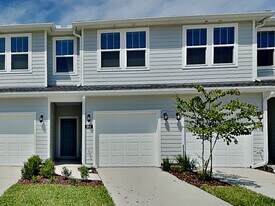 594 Holly Lks Dr in Orange Park, FL - Building Photo