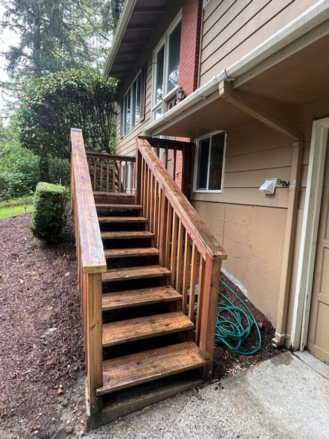 4517 Jean Ct W in University Place, WA - Building Photo - Building Photo