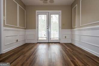 8870 Peppertree Dr in Jonesboro, GA - Foto de edificio - Building Photo