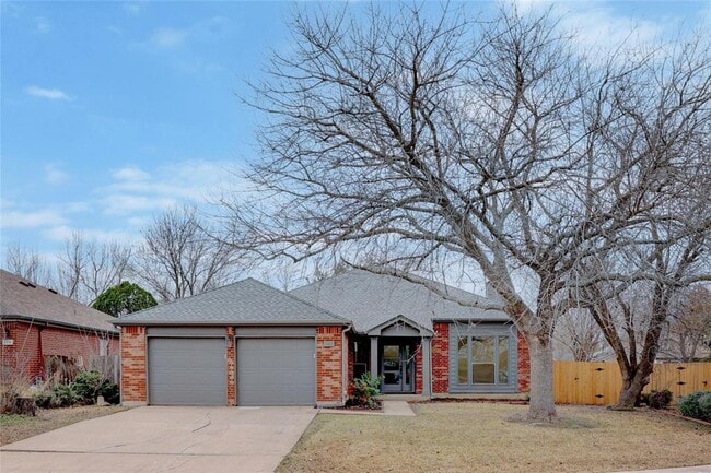 property at 602 Firethorn Ln