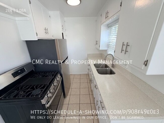 3301 2nd St in Long Beach, CA - Building Photo - Building Photo