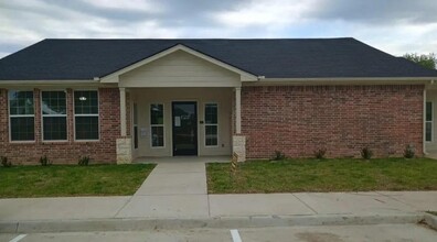 740 US Hwy 84 W in Teague, TX - Building Photo - Building Photo