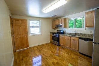 133 Houston Ave in Syracuse, NY - Building Photo - Building Photo