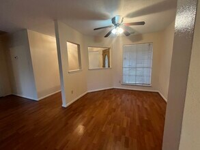 4823 Pecan Grove Dr in Pearland, TX - Building Photo - Building Photo