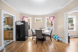 10 Mount Vernon St, Unit 2 in Providence, RI - Foto de edificio - Building Photo