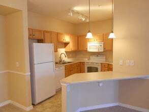 2450 Windrow Dr, Unit E101 in Fort Collins, CO - Foto de edificio - Building Photo