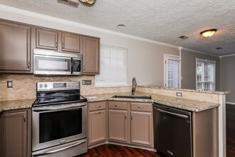 2805 Churn Ct in Monroe, NC - Foto de edificio - Building Photo