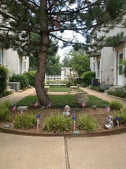 Harvard Gardens Condominiums in Tulsa, OK - Foto de edificio - Other