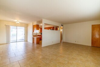 5316 E University Dr in Mesa, AZ - Building Photo - Building Photo