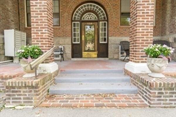 138 Main St in Fairhaven, MA - Foto de edificio