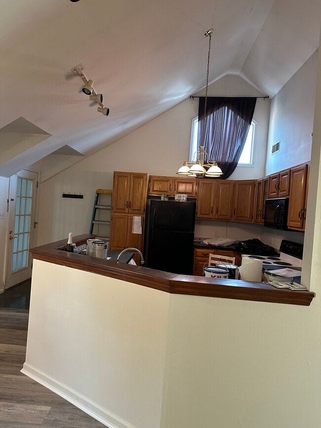 150 S 3rd St, Unit Rear Cottage, Unit Rear Cottage