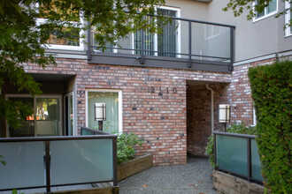 Seagate Villa in Vancouver, BC - Building Photo - Building Photo