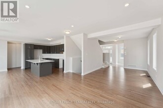 172 Conservancy Dr in Ottawa, ON - Building Photo - Building Photo