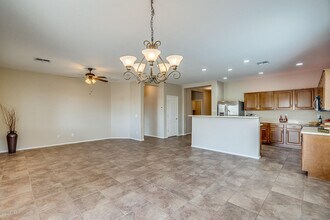 17610 W Port Royale Ln in Surprise, AZ - Building Photo - Building Photo