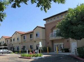 12740 Gateway Park Rd in Poway, CA - Building Photo - Building Photo