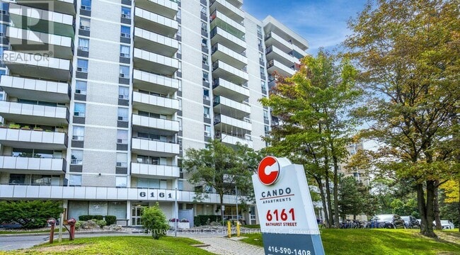 6161 Bathurst St