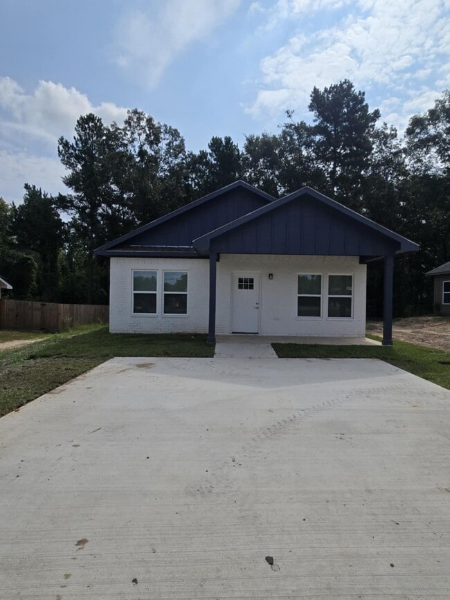 property at 1714 Sayers St