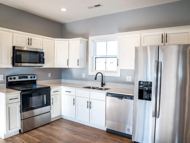 property at 607 Colonelette Dr