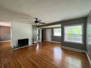 318 Fairwood Ct in Fayetteville, NC - Foto de edificio - Building Photo