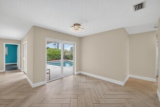 1460 NE 57th Ct in Fort Lauderdale, FL - Building Photo - Building Photo