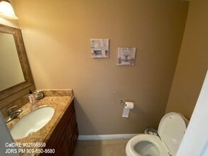 11566 Silver Spur Ave in Fontana, CA - Building Photo - Building Photo