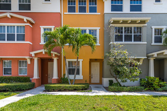 1730 Borrego Way-Unit -Unit 2 in West Palm Beach, FL - Building Photo - Building Photo