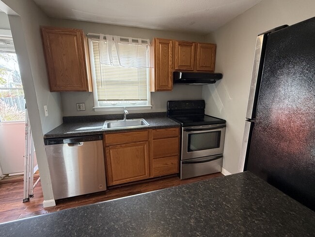 63 Hiltbrand Rd in Bristol, CT - Building Photo - Building Photo