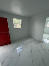3211 W Flagler St in Miami, FL - Building Photo - Building Photo